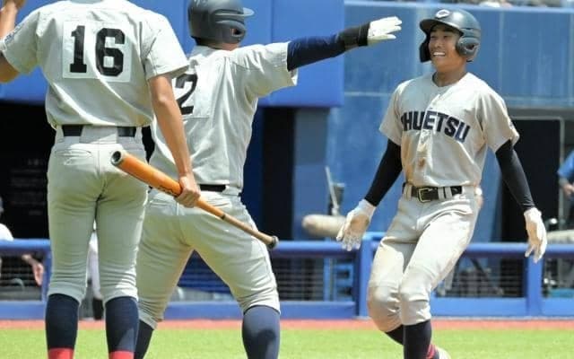 決勝で決めた高校初の本塁打　中越・平沢選手「甲子園でも引っ張る」