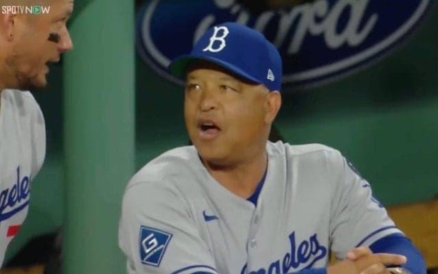 今よりワイルド？ ド軍・ロバーツ監督の現役時代の貴重映像が話題…“ヒゲ”蓄え「田中邦衛みたい」「盗塁シーンかっこいい」