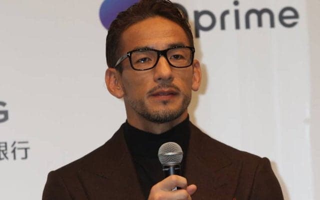 ｢それはカッコ良すぎやしませんか？｣日本代表レジェンド中田英寿も所属したローマの“サードユニ”に称賛の嵐！｢今季ベストユニフォーム｣｢10点満点で1000点｣の声