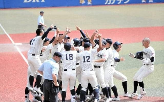 市船橋が3年ぶりの夏の甲子園へ　延長十回に4点差から逆転サヨナラ
