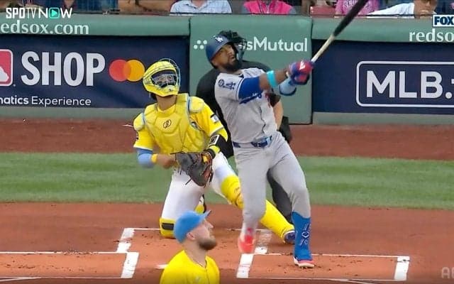 大谷翔平が174キロ驚速弾→テオスカーもグリーンモンスター越え特大弾…ド軍、驚異の2発にCY賞候補左腕は“唖然”→“呆然”