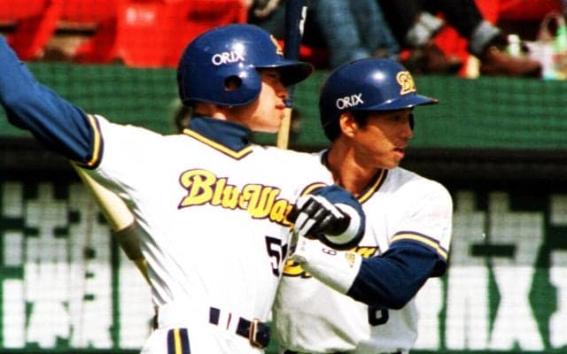 イチローの圧倒的才能を間近で見た田口壮は「自分が首位打者を目指す意味はあるのか」とプレースタイルを変えた