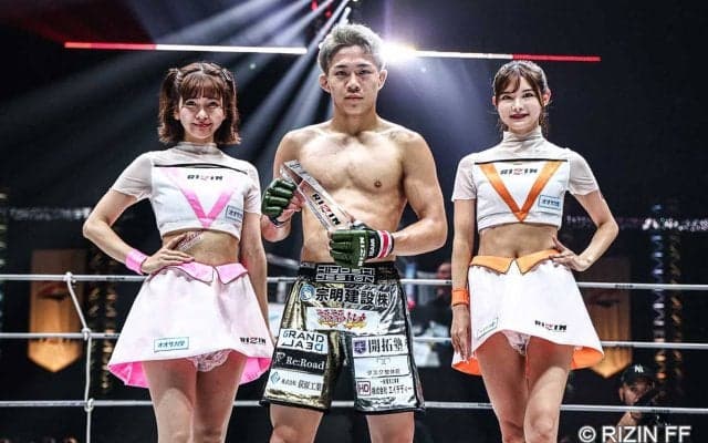 【超RIZIN.4】狂気の19歳・秋元強真、元ブラックローズ赤田をリアネイキッドチョーク葬後に萩原京平へ挑戦状「大晦日、この雑魚を相手に」