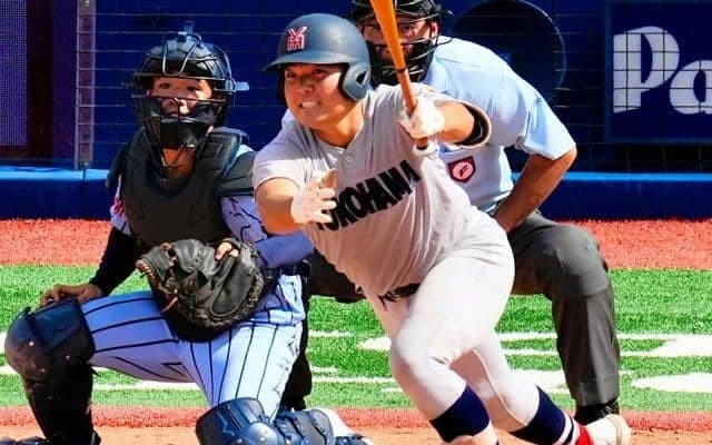 横浜の駒橋優樹、決勝で勝ち越し打　捕手としても投手陣をリード