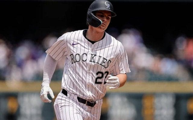 「なんで放出した」エ軍“戦力外”→覚醒する大谷元相棒　止まらぬ.865にファン衝撃