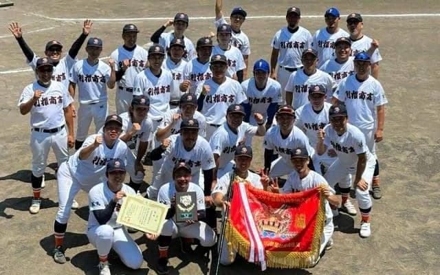 群馬県高校野球OB大会　利根商が優勝　マスターズ甲子園出場へ