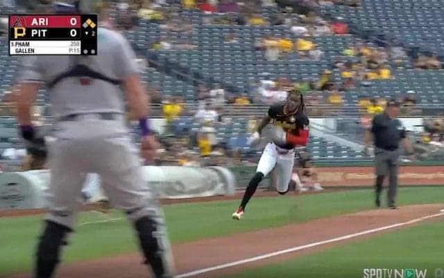 どうなってんだよ！怪物遊撃手がとんでもない“超爆速走塁”「反則だろ」 オニール・クルーズ、単打で一塁から“神生還”