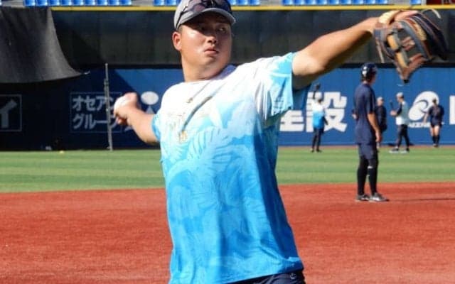 村上宗隆が今季1号で早速“存在感”　頼れる4番は「勝てるように頑張ります」左翼席中段へ豪快に運ぶ