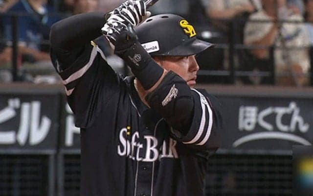 鷹9連勝で首位浮上…山川が16号勝ち越し3ラン　ロッテ10安打も決め手に欠く、29日パ結果