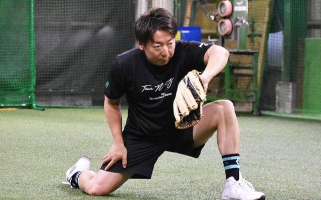 “守備は両手で”の固執に懸念「脳が切り替わらない」　小学生から磨きたい逆シングル捕球