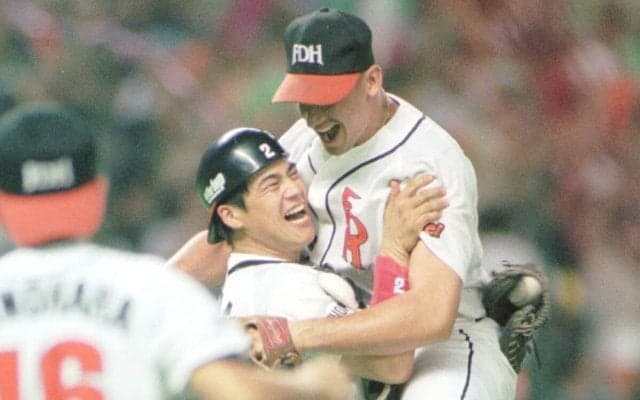 ダイエー初優勝の直前、城島健司は仏のように笑う王貞治を見て涙が溢れた 「ギリギリになってしまったけど間に合ったんだ」