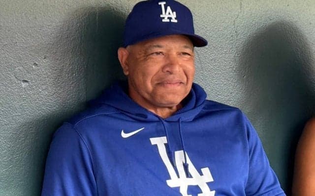 練習中に衝撃プレー…ド軍指揮官思わず絶叫「今のみた!?」　好捕した意外な人物