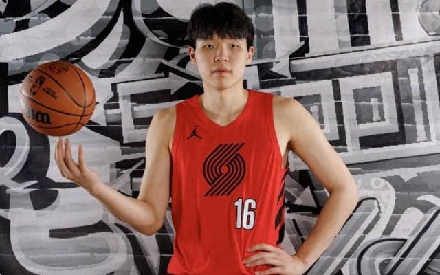 新人ヤン・ハンセンがカワイ・レナードとトーク「もう本当にすごく速いんですよ」