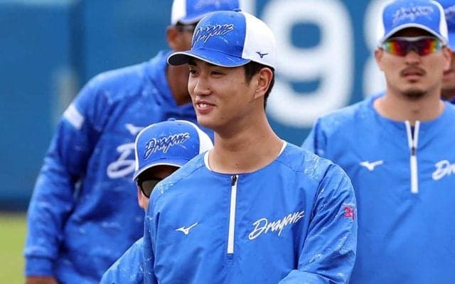 バンテリンDで衝撃の“片手弾”　中日18歳が秘める可能性…2軍監督が見た“進化”