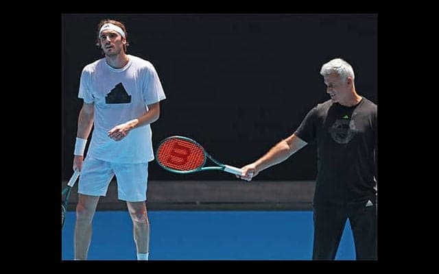  チチパス 父とのコーチ関係再開 