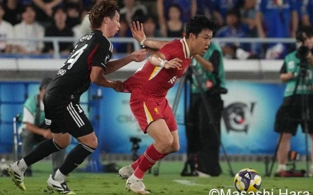 ｢誇らしい瞬間だった｣日本代表キャプテンが語ったリバプールでの凱旋、｢346ゴール｣のレジェンドも来日、｢226億｣｢18歳｣｢16歳｣の3発で横浜FMに逆転勝利