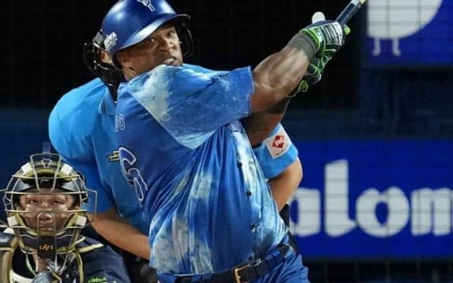 【DeNA】電撃獲得の主砲ビシエドが抱える“インコース問題”　首脳陣たちが漏らした厳しき現状「練習でも完璧には打てていない」