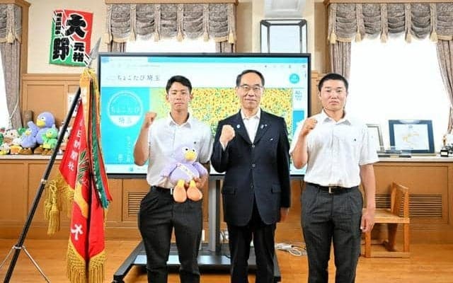「叡明の強みは一体感」主将ら埼玉県庁を訪問、甲子園での活躍誓う