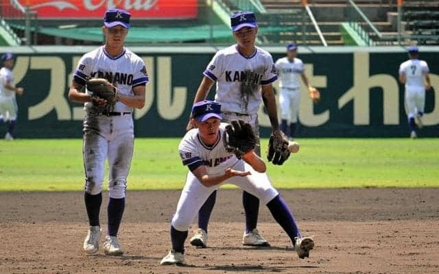 甲子園で練習　「戻ってこられた」と金足農のエース吉田