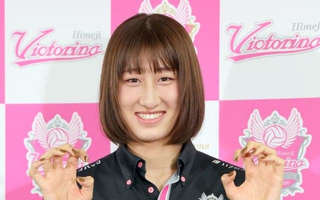 秋本美空が18歳でドイツ挑戦　1部ドレスナーSCへレンタル移籍　春高バレー制覇からわずか半年／バレー