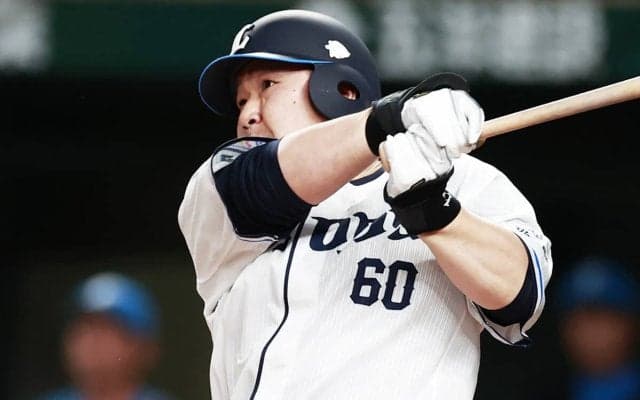 なぜプロ野球は「投高打低」の時代に入ったのか　西武・中村剛也が語る「飛ばないボール」の真相と「投手の進化」