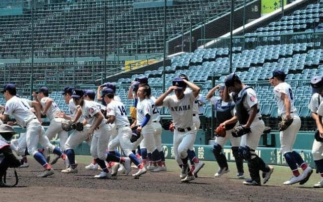 甲子園初出場の綾羽、夢舞台で練習　県庁や草津市などで激励受ける