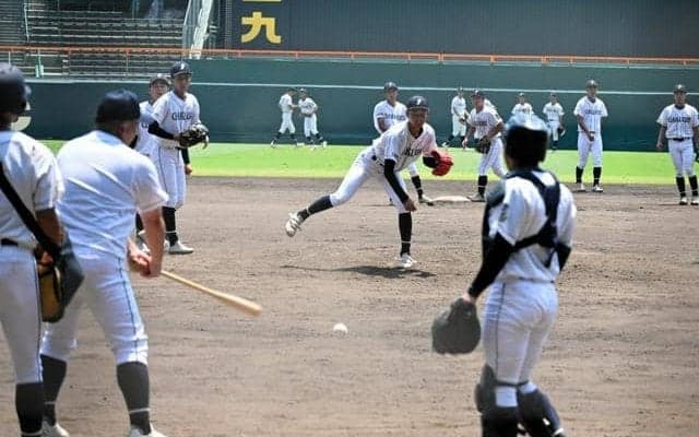 「甲子園特有の風、気をつけたい」岡山学芸館、夏の聖地で練習