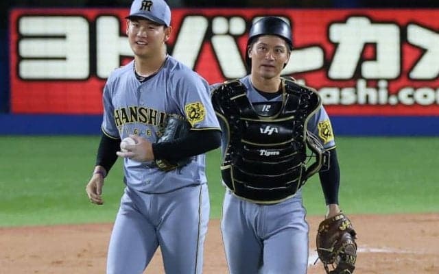 「今年の坂本は1ランク上をいっている」阪神注目の正捕手争いを球界OBが考察　坂本にあって梅野に＂ないもの＂にも言及「梅ちゃんがこれからどうするかというと…」