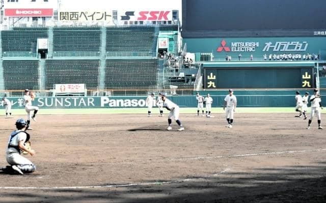 未来富山が甲子園練習　「やっと実感」「感動した」