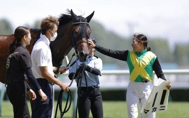 【札幌2R】小林美駒騎乗 マカニが逃げ切る…今年の23勝目