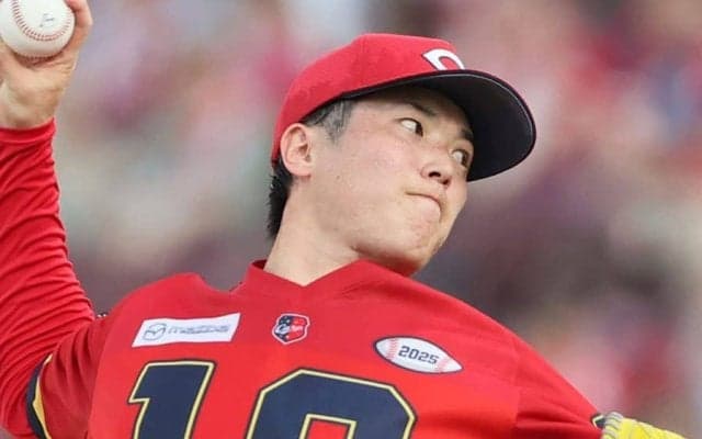 インパクト絶大…広島限定ユニが連日話題　“奇抜なデザイン”に困惑の声も「前後逆!?」