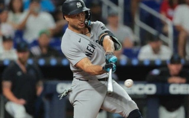 479億円ムキムキ大砲が衝撃HR「死人が出るぞ…」　超速アーチで“粉砕”…ファン驚愕