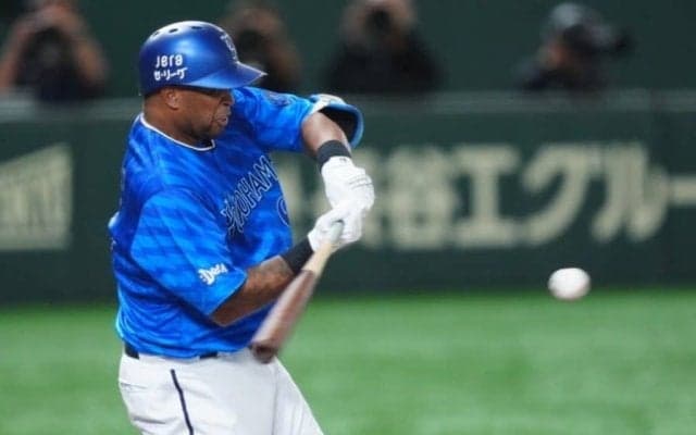 古巣ファンが異例「まじ泣ける」　帰ってきた助っ人を「見られるだけでうれしい」