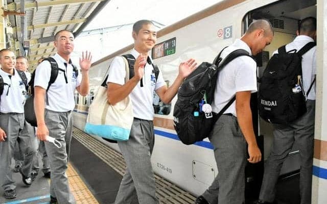 健大高崎が甲子園へ　出発式で「日本一を必ず」　全国高校野球選手権