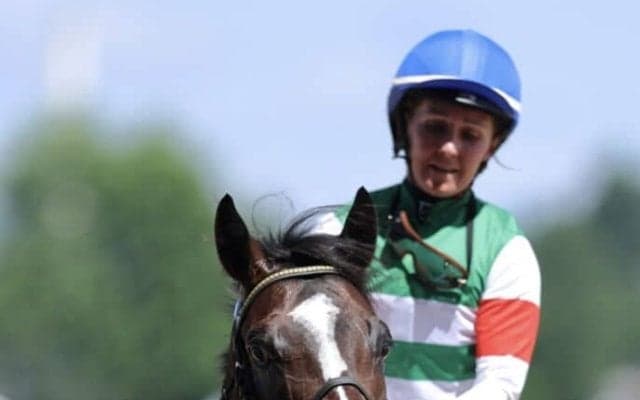 【新馬/札幌5R】キング騎乗 クレパスキュラーが5馬身差圧勝