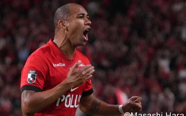 福岡戦で分かった！浦和レッズ｢後半の大逆襲｣に不可欠な2つの改善点(2)福岡の守備で明確化した｢チアゴ・サンタナ先発外｣の理由、厳しい守備を上回るには