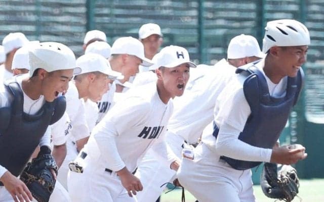 伝統校が“イメージ激変”「マジか！」　進むユニホームの現代化…ファンの間で懸念？「寂しい」