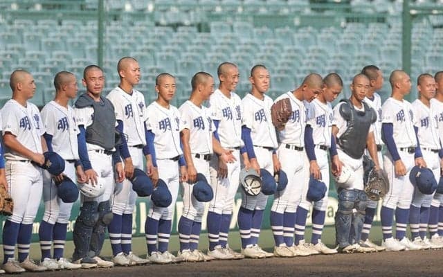 甲子園、黒スパイク“絶滅”か　練習で着用ゼロ…酷暑対策でユニ変更のチームも