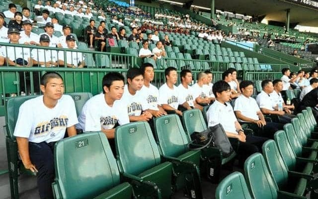 「ほかの球場とは違う」　甲子園で開会式リハーサル　県岐阜商も入場