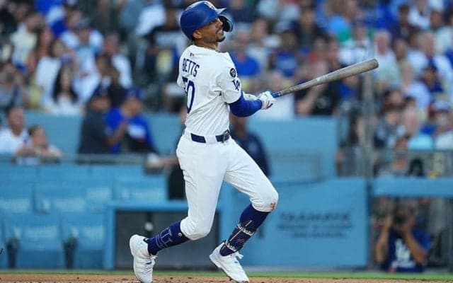 不振のベッツにファンが“粋な計らい”　異例の光景…現地記者は感動「特別な場所になる」