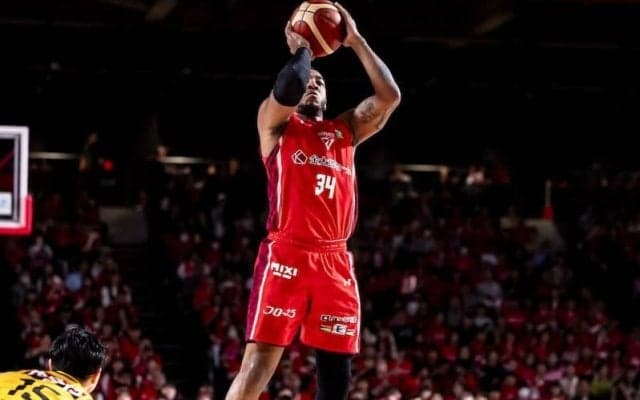 メイヨの帰化が認定された広島ドラゴンフライズ、クリストファー・スミスを新たに獲得