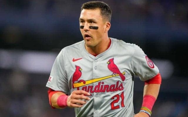 「WBC思い出すな」ヌートバーのスーパーダイビングキャッチにファン喝采「大谷翔平の目の前に立ち塞がるの激アツ」　ドジャースを撃破