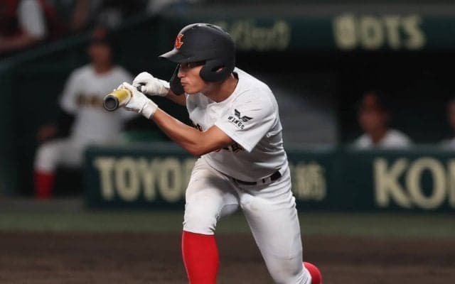 甲子園開幕カードに出場した高校球児の名前が話題「強すぎる」「かっけぇ」終盤には1球でバント決める【2025年夏高校野球】