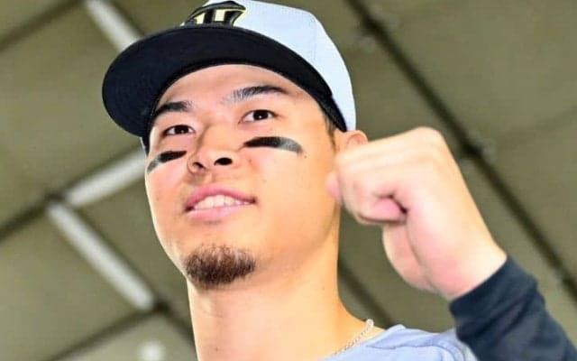 「嘘やん」「こんなん過去にあった？」阪神新助っ人右腕が来日初登板→先頭から3連続四球→無失点デビュー→佐藤輝明逆転3ラン→初白星ゲット