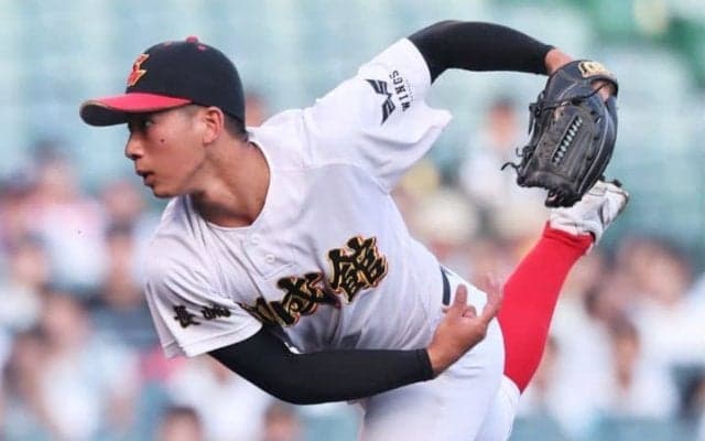 「こんなん応援してまうやん！」森下翔太が甲子園で勝った　創成館エースが153球の1失点完投　13奪三振で3年連続初戦突破に導く