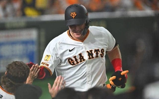 「試合で打てよ」「僕も思ってました」　阿部監督のゲキを忠実再現…心を掴んだ“愛されキャラ”