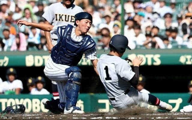 甲子園の好ゲーム支える公式記録員　レベルアップ見据え全国から参集