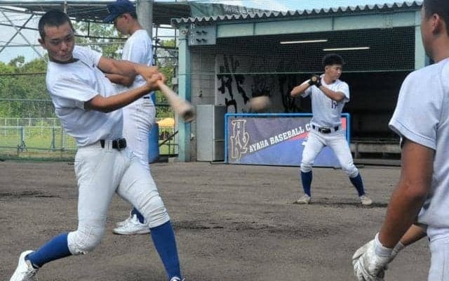 綾羽の選手たちが高知中央を想定し練習　きょう初戦、夏の甲子園