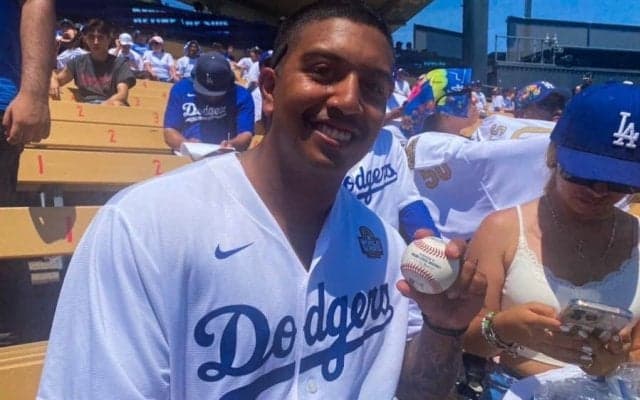 大谷翔平の1000安打“記念球”は「飾ります」　大争奪戦も…米軍勤務の24歳が驚愕の幸運