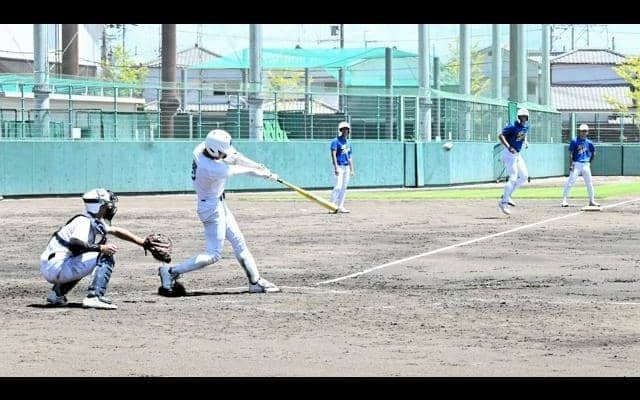 県岐阜商、紅白戦で仲間と真剣勝負「慣れて、元気が戻ってきた」